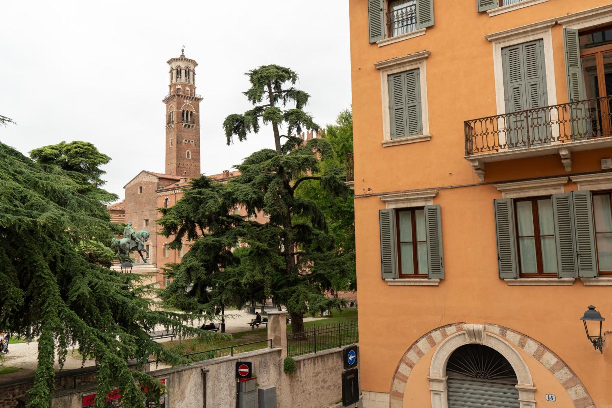 Palazzo Biasini By Postcardsfrom Otel Verona Dış mekan fotoğraf